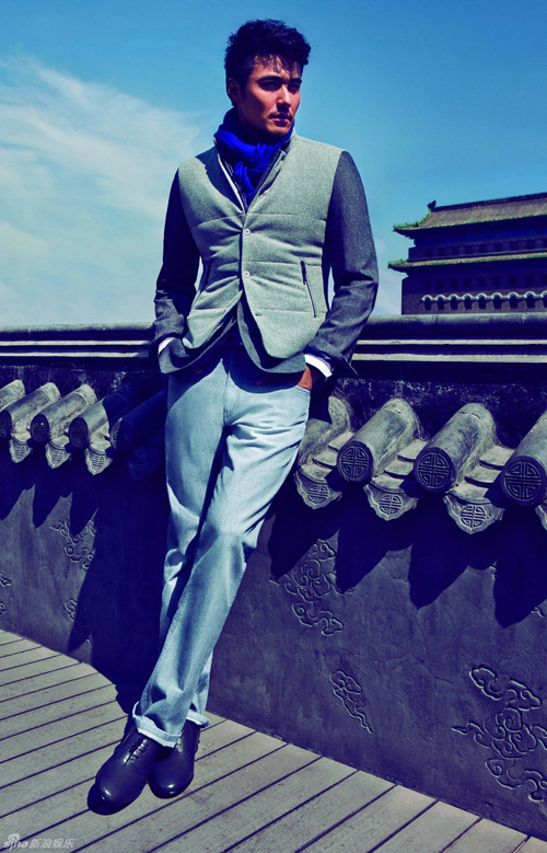 Hồ Binh lãng tử bên Lâm Chí Linh 